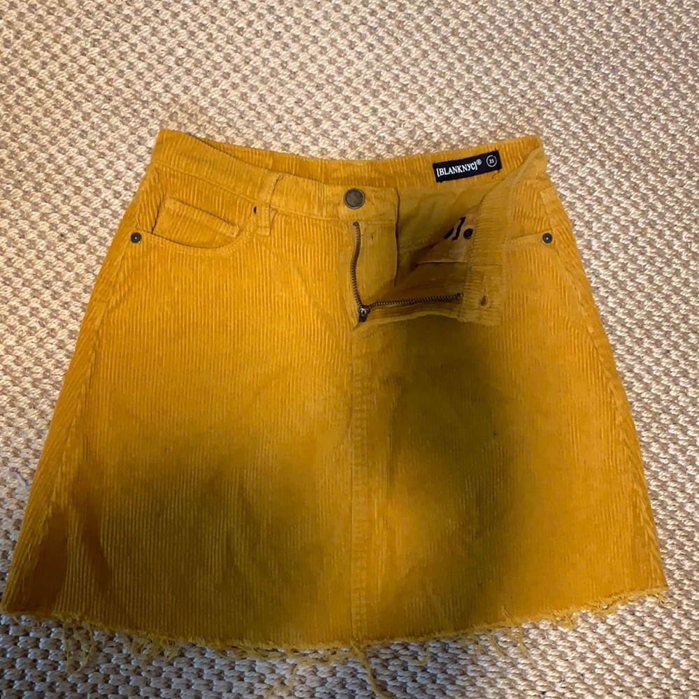 BLANKNYC YELLOW CORDUROY SKIRT WITH RAW HEM